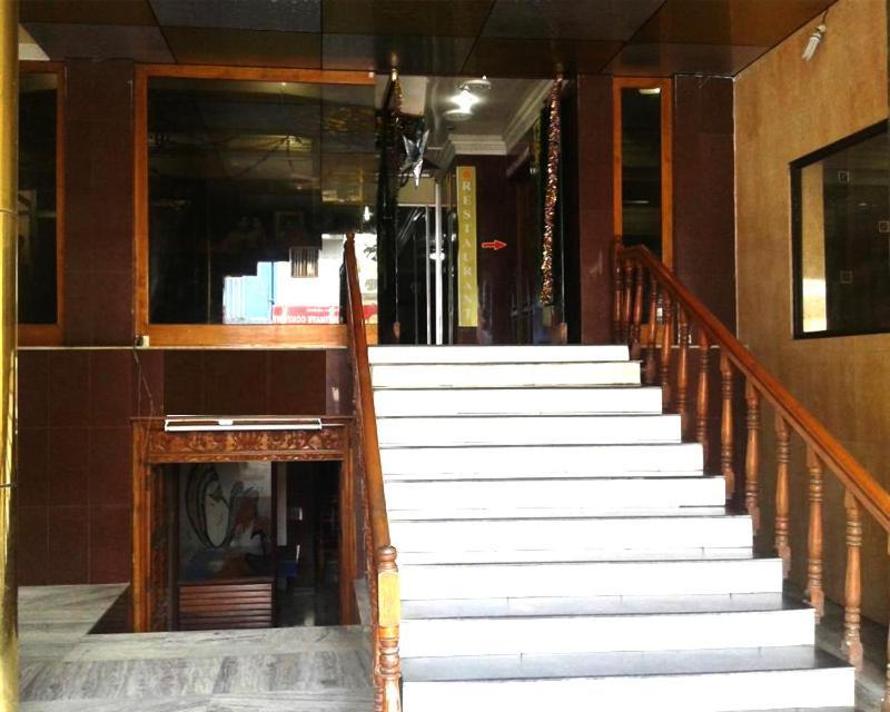 Hotel Soorya International Pondicherry Ngoại thất bức ảnh
